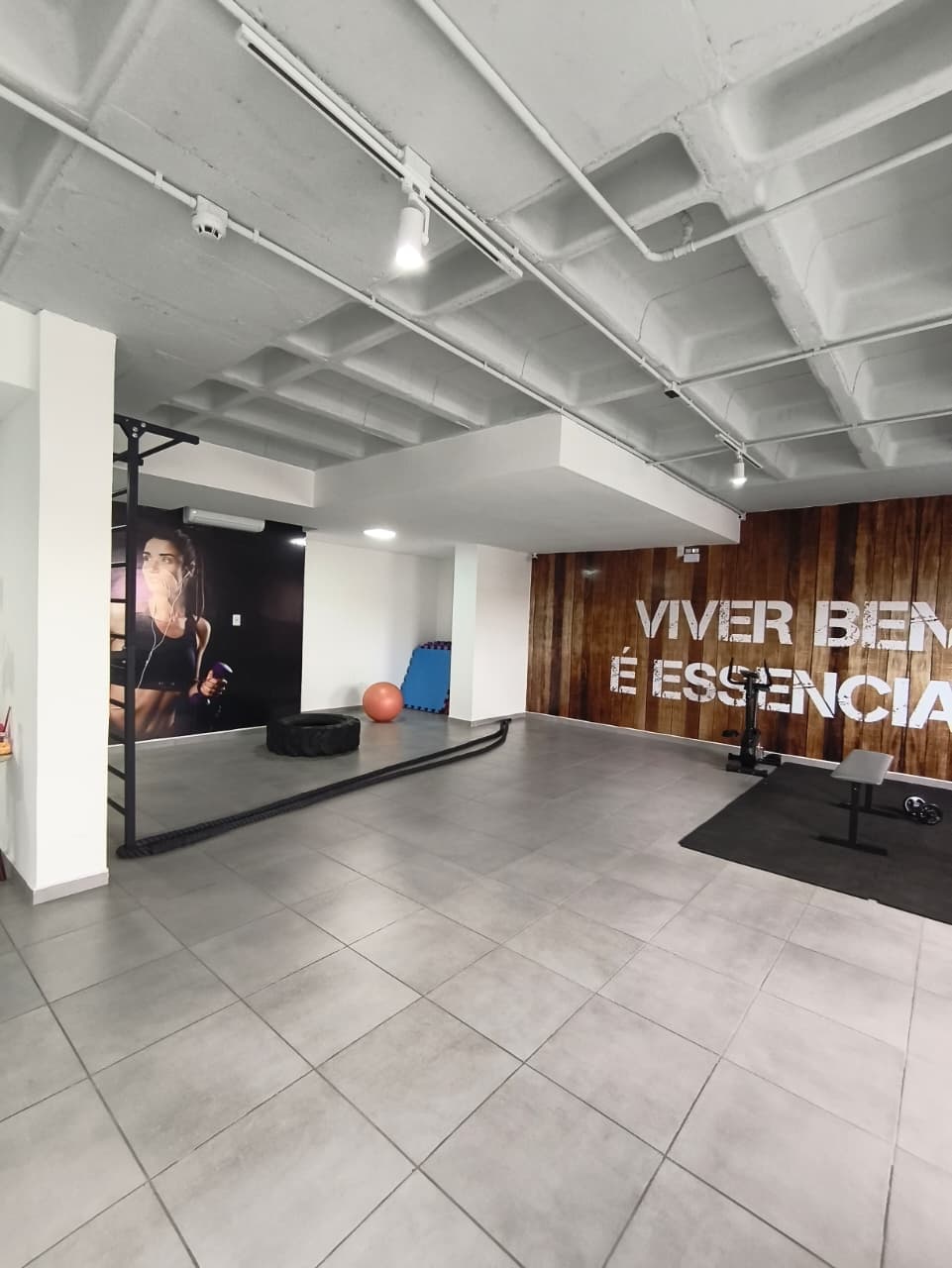 Espaço fitness do edifício
