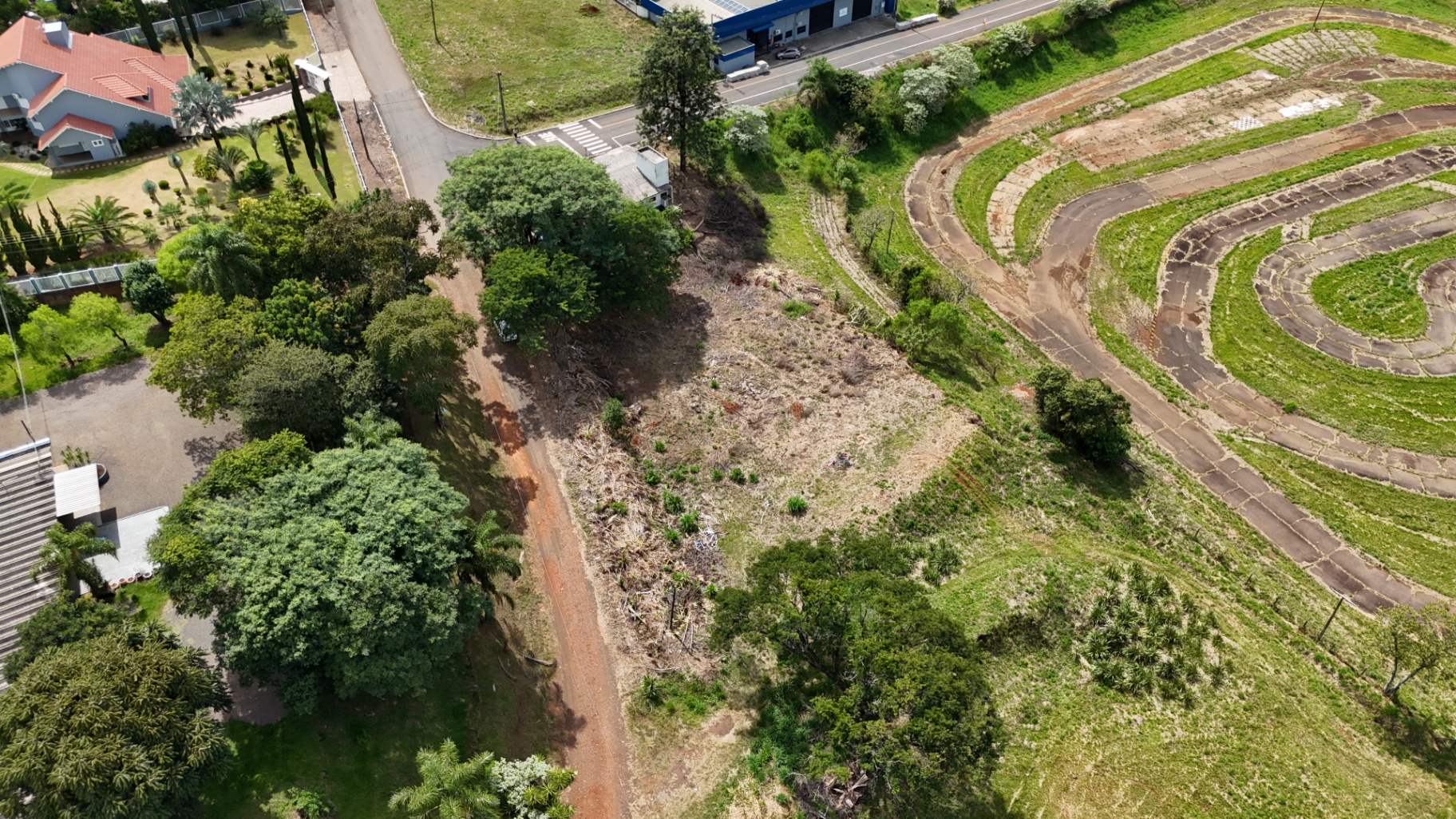 Acesso e rodovia
